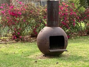 Property grounds - Luxury Victorian Home: King Master Suite EZ Access (Winnsboro)