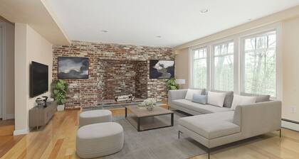 Tranquility and convenience in a coveted neighborhood in the Boston area
