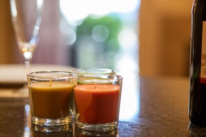 Food and drink - Delightful Gem w/Self Check-in, Washer inside, Gr8 location (Austin)