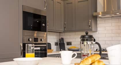 Luxury bungalow close to Peasholm Park and Scarborough's North Bay attractions