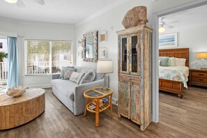 1 makuuhuone, silitysrauta/-lauta, internet, vuodevaatteet