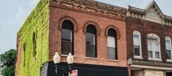 Historic Downtown Manistee Apartment