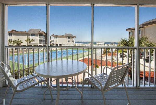 Outdoor dining - Located in the heart of Pensacola Beach overlooking Santa Rosa Sound. (Pensacola Beach)