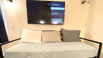 免费 WiFi、床单