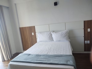 Classic Double Room | Minibar, in-room safe, individually furnished, desk