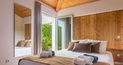 Casa da Ribeira Cottage Green Suite