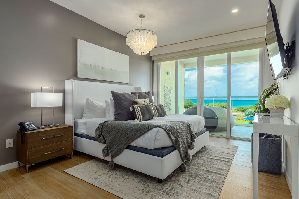 4 Schlafzimmer, Schreibtisch, Bügeleisen/Bügelbrett, kostenloses WLAN