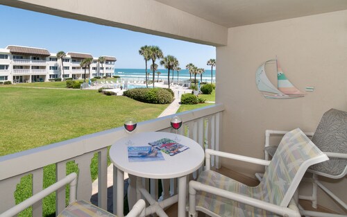 Ocean view! Overlooks the Pool & Ocean ~ Chateau by the Sea - 23B