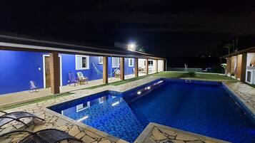 Piscina externa