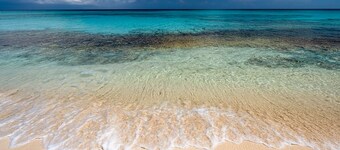 Stunning Oceanfront 3bd  3ba Villa, Great Guana Cay, Abacos Completely Restored