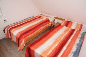 3 Schlafzimmer, Reisekinderbett, WLAN