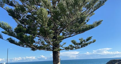 Comfort & Convenience Entire South Bunbury home ~ Families/Workers ~Netflix~Wifi