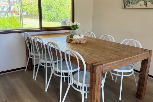 Dinning for x8 guests