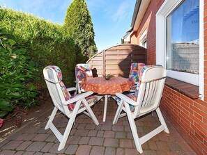 Outdoor dining - Ferienwohnung Flut - Ferienwohnungen im Haus Nordseebrise (Neuharlingersiel)