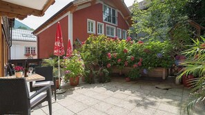 Outdoor dining - Doppelzimmer Superior 3 - Fürbas Haus (Sankt Wolfgang im Salzkammergut)