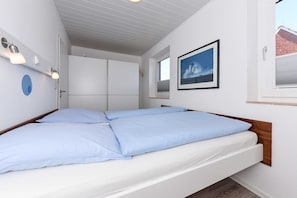 2 Schlafzimmer, Reisekinderbett, WLAN