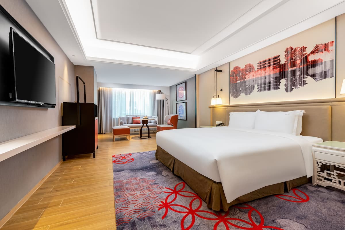 Minibar, in-room safe, desk, blackout curtains
