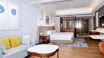 1 King Bed Grand | Minibar, in-room safe, desk, laptop workspace