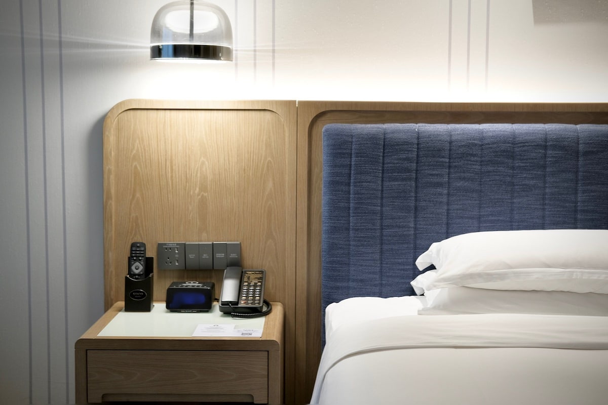 Minibar, in-room safe, desk, blackout curtains