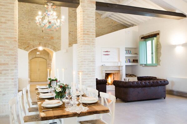 Luxury-Villa | Esszimmer