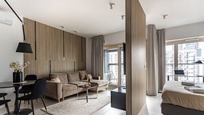 City Apartment | In-room safe, soundproofing, iron/ironing board, WiFi (free) - Mennica Residence (Warsaw)