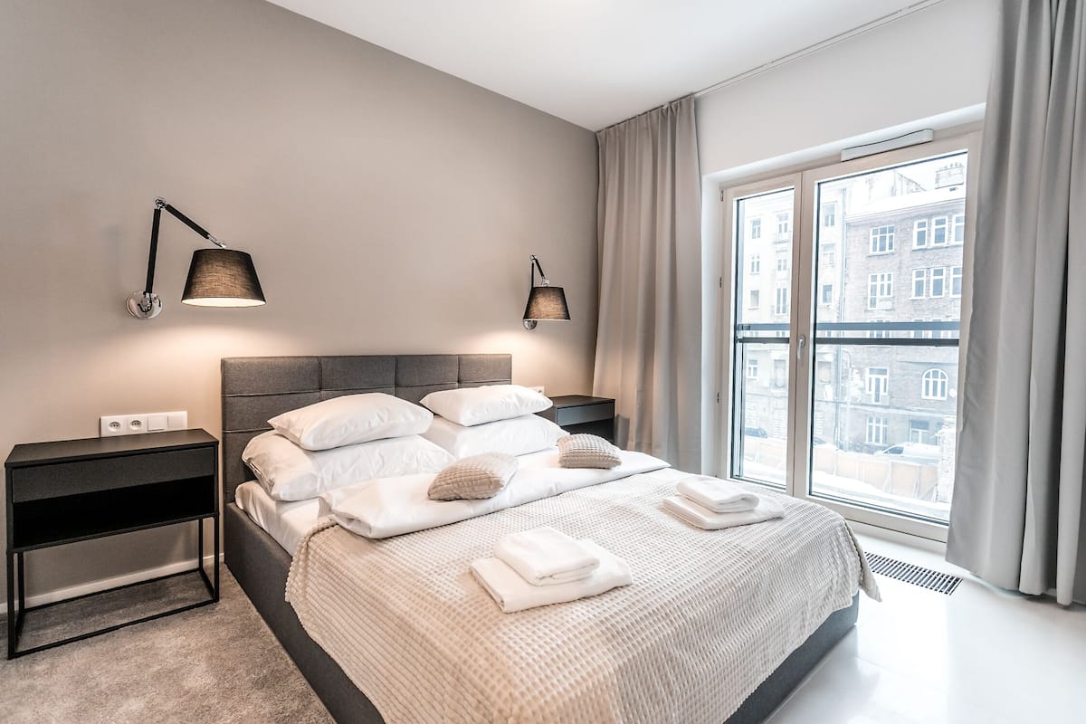 Business Apartment | 1 bedroom, in-room safe, soundproofing, iron/ironing board