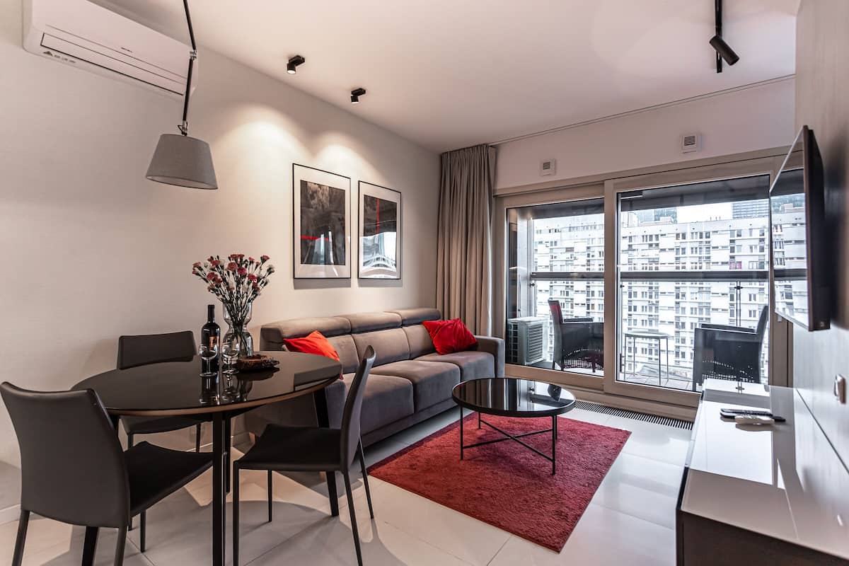 Business Apartment | 1 bedroom, in-room safe, soundproofing, iron/ironing board