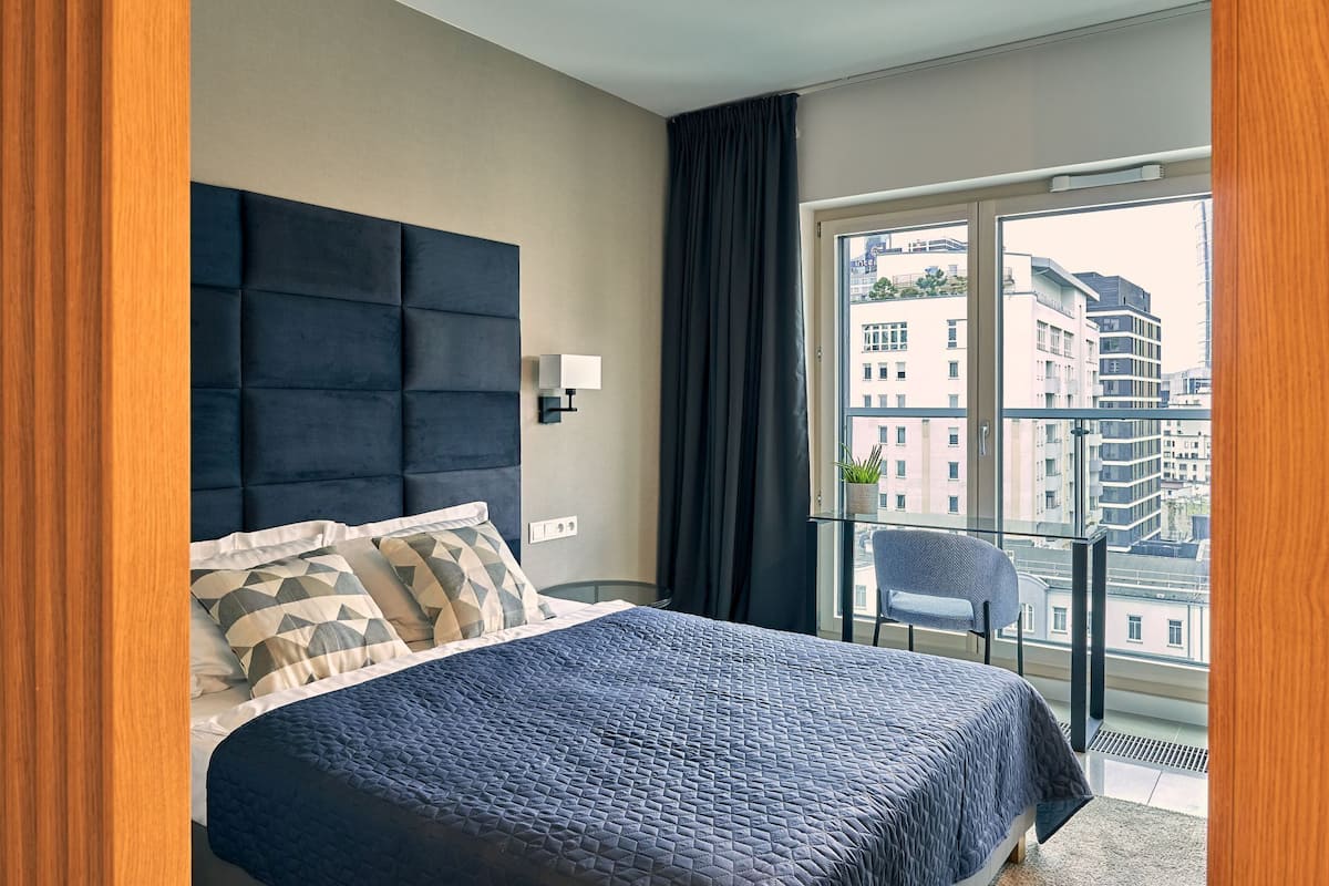 Business Apartment | 1 bedroom, in-room safe, soundproofing, iron/ironing board