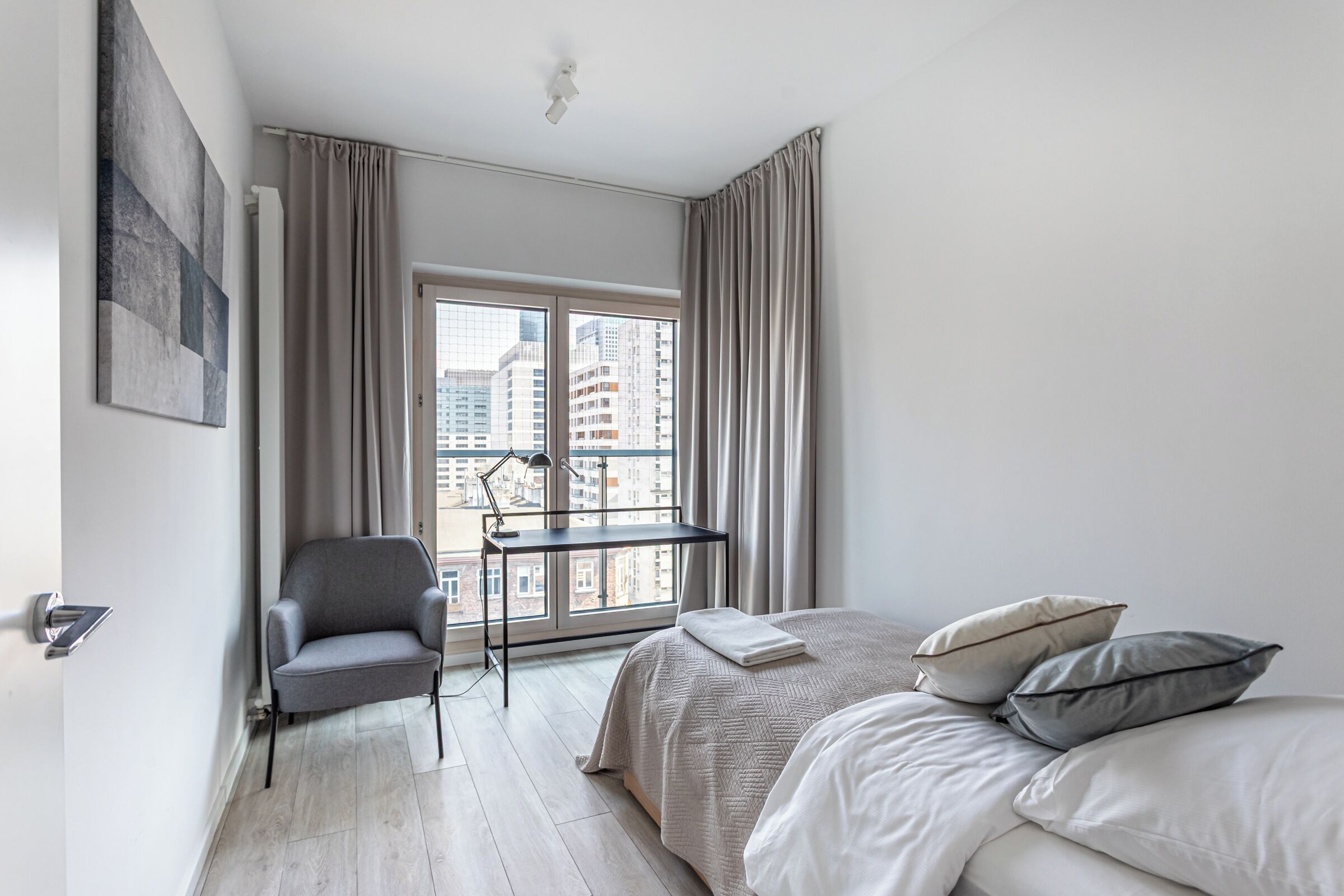 Business Apartment | In-room safe, soundproofing, iron/ironing board, free WiFi