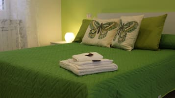 1 Schlafzimmer, Reisekinderbett, kostenloses WLAN, Bettwäsche