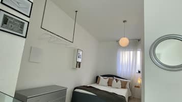 1 Schlafzimmer, Schreibtisch, Bügeleisen/Bügelbrett, kostenloses WLAN