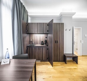 薄型テレビ、書斎 / ワークスペース