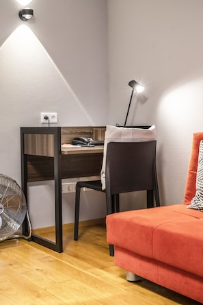 Flat-screen TV, offices