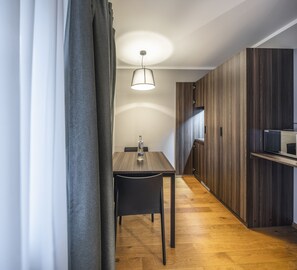 Flat-screen TV, offices - Living-World (Heidelberg)