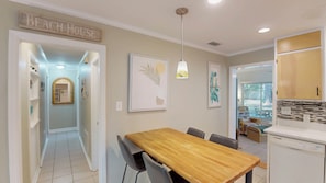 Dining - Beachy Sisters A 2 Bedroom 2 Bath (Jekyll Island)
