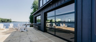 Muskoka Cottage Heaven !!