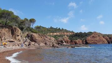 Beach nearby, sun-loungers