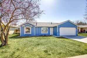Exterior - #HabitueHomes - True Blue Family Home - Near Park! (Meridian)