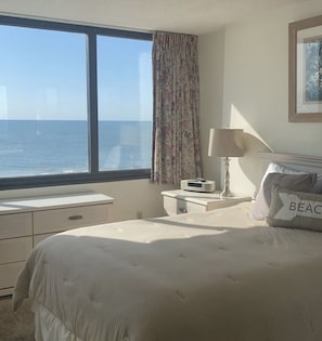 2 bedrooms, in-room safe, iron/ironing board, free WiFi