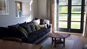 Télévision, jeux vidéo, lecteur de DVD, livres