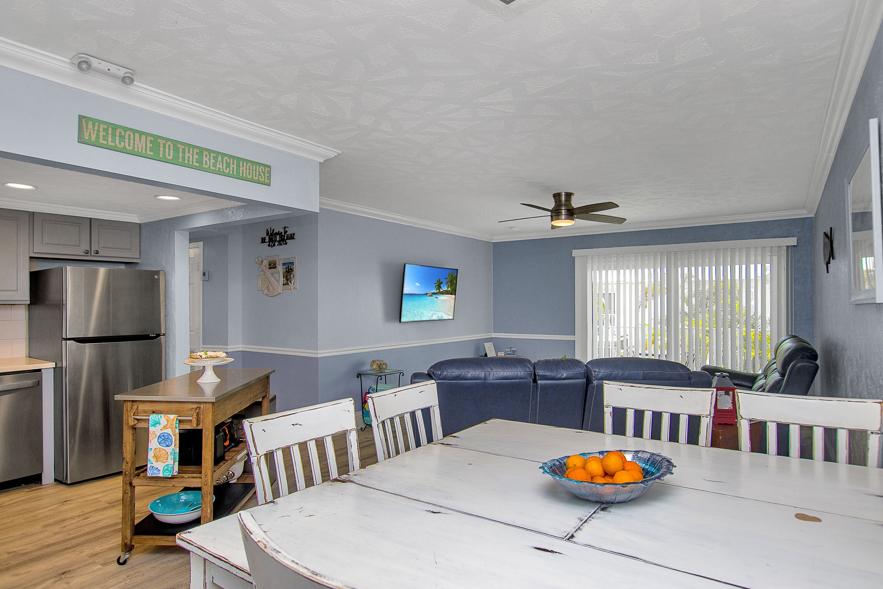 NAUTI HIDEAWAY - 2/2, deep boat slip, private boat ramp, trailer parking, pool!
