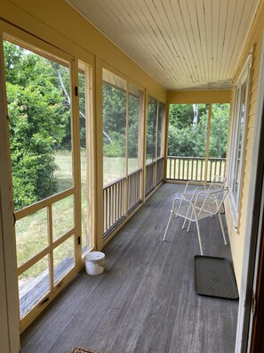 Interior - Post and Beam House with access to acres of land. Ample parking & new kitchen.  (Baldwin)