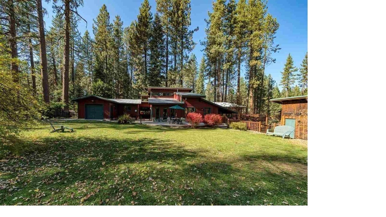 Mountain Cabin in the Woods