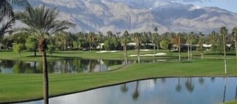 Stunning lake, golf course and Mountain View’s.