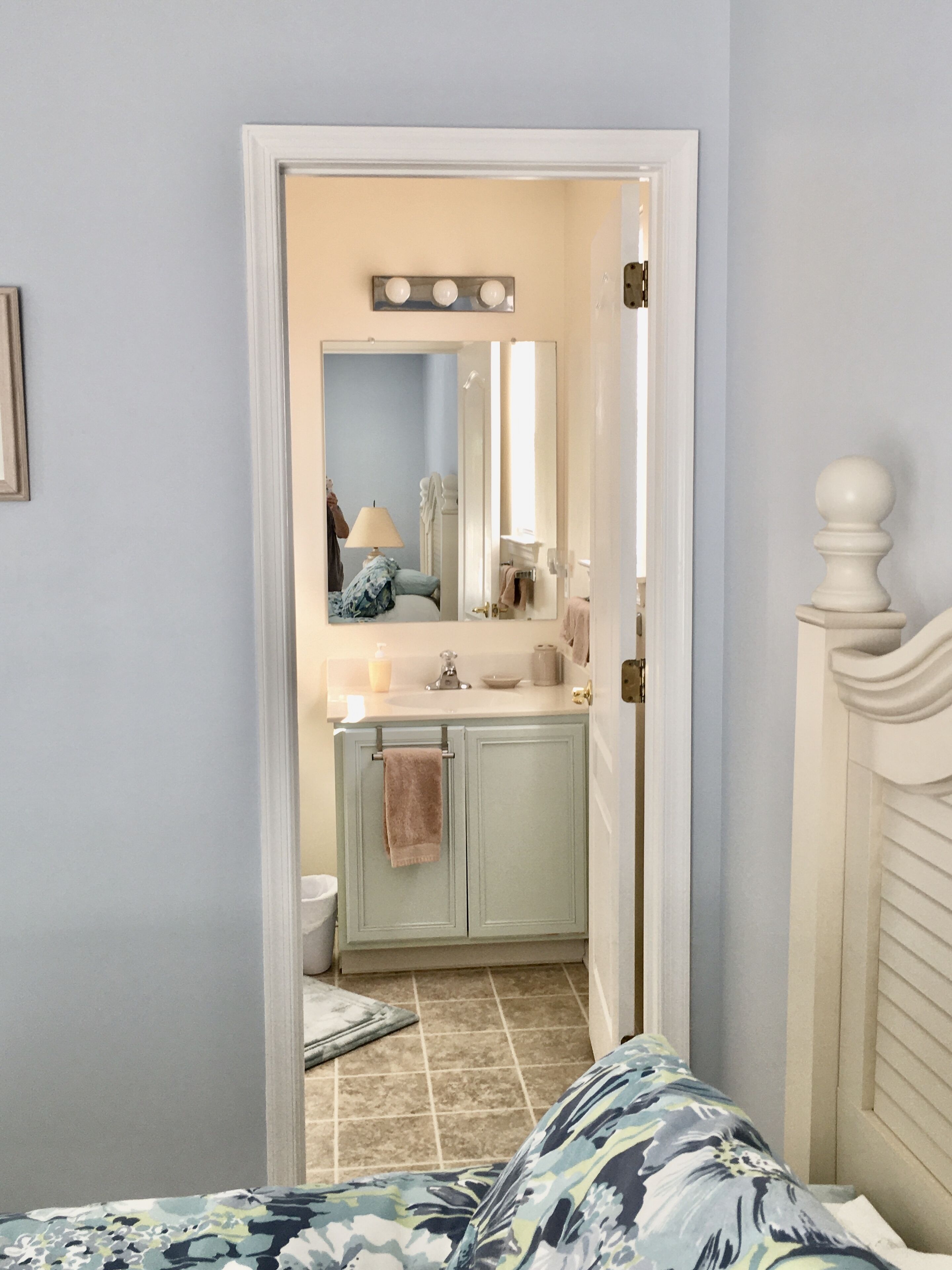 5 bedrooms, iron/ironing board, free WiFi, bed sheets