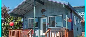 LA SERENA  A HOMER SEASIDE COTTAGE