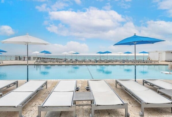 Outdoor pool, a heated pool