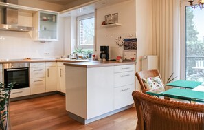 Kühlschrank, Herdplatte, Geschirrspüler