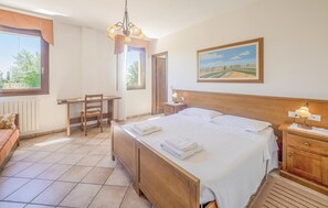 4 habitaciones, cuna de viaje y wifi gratis 