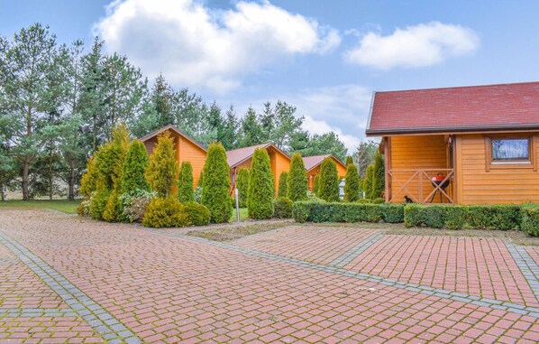 Property grounds - 2 bedroom awesome home in Jaroslawiec (Jaroslawiec)